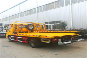 港沿镇附近拖车救援搭电